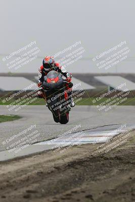 media/Nov-29-2025-TrackDaz (Sat) [[10ae2d9bce]]/A Group/Session 4 (Wheelie Bump)/